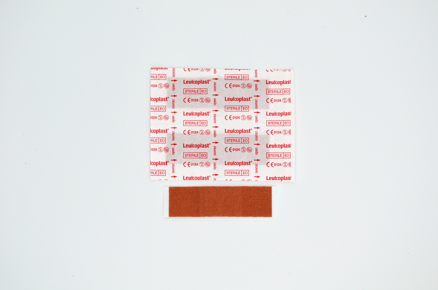 Pansement «Leukoplast* en tissu (régulier) (paquet / 100)